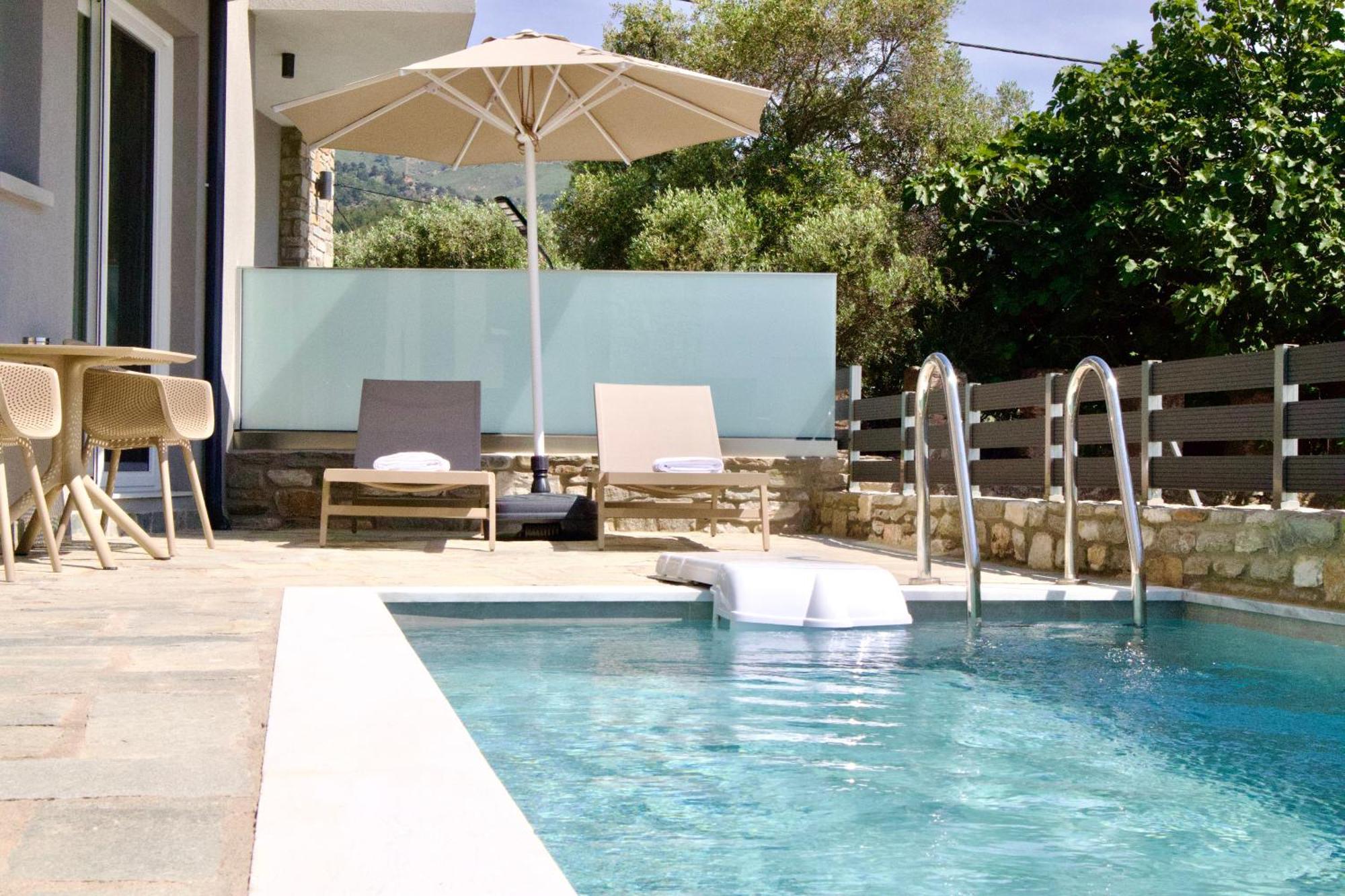 Olive & Sea Luxury Suites Skala Sotiros Esterno foto
