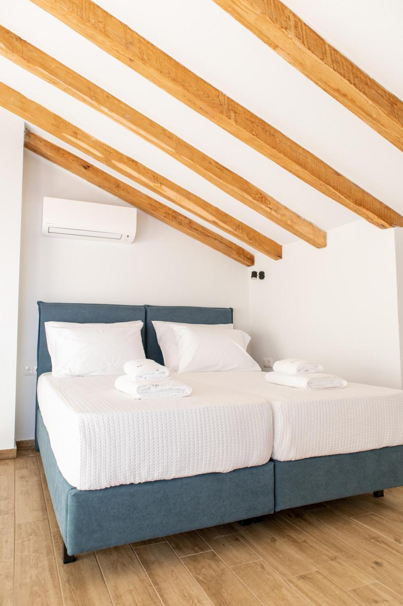 Olive & Sea Luxury Suites Skala Sotiros Esterno foto