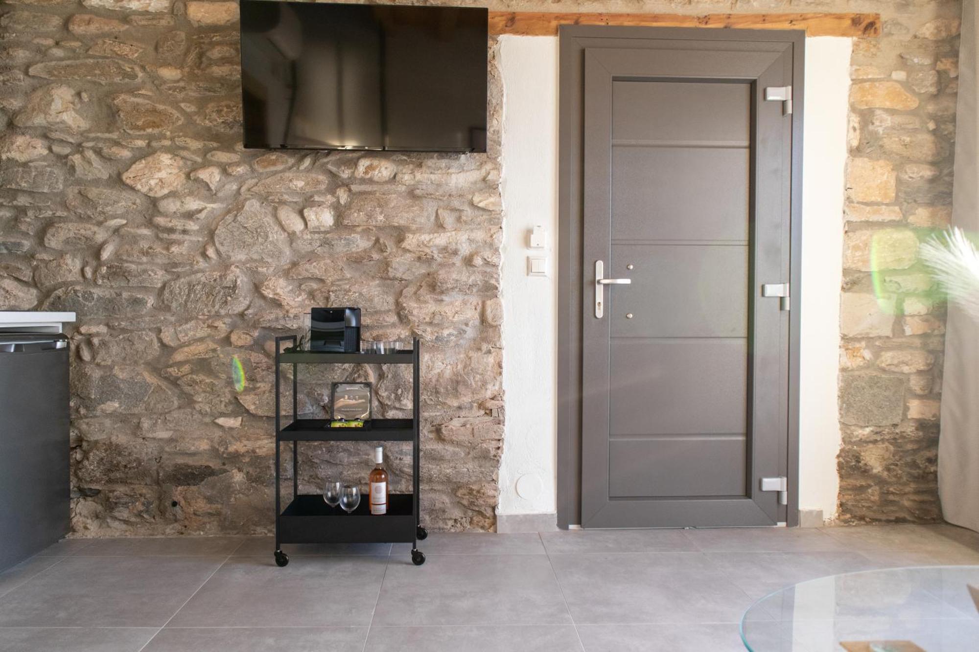 Olive & Sea Luxury Suites Skala Sotiros Esterno foto