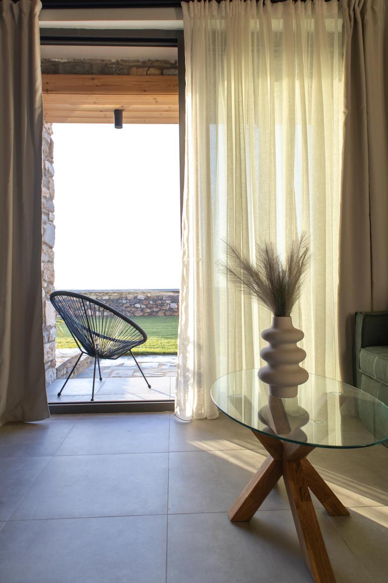 Olive & Sea Luxury Suites Skala Sotiros Esterno foto