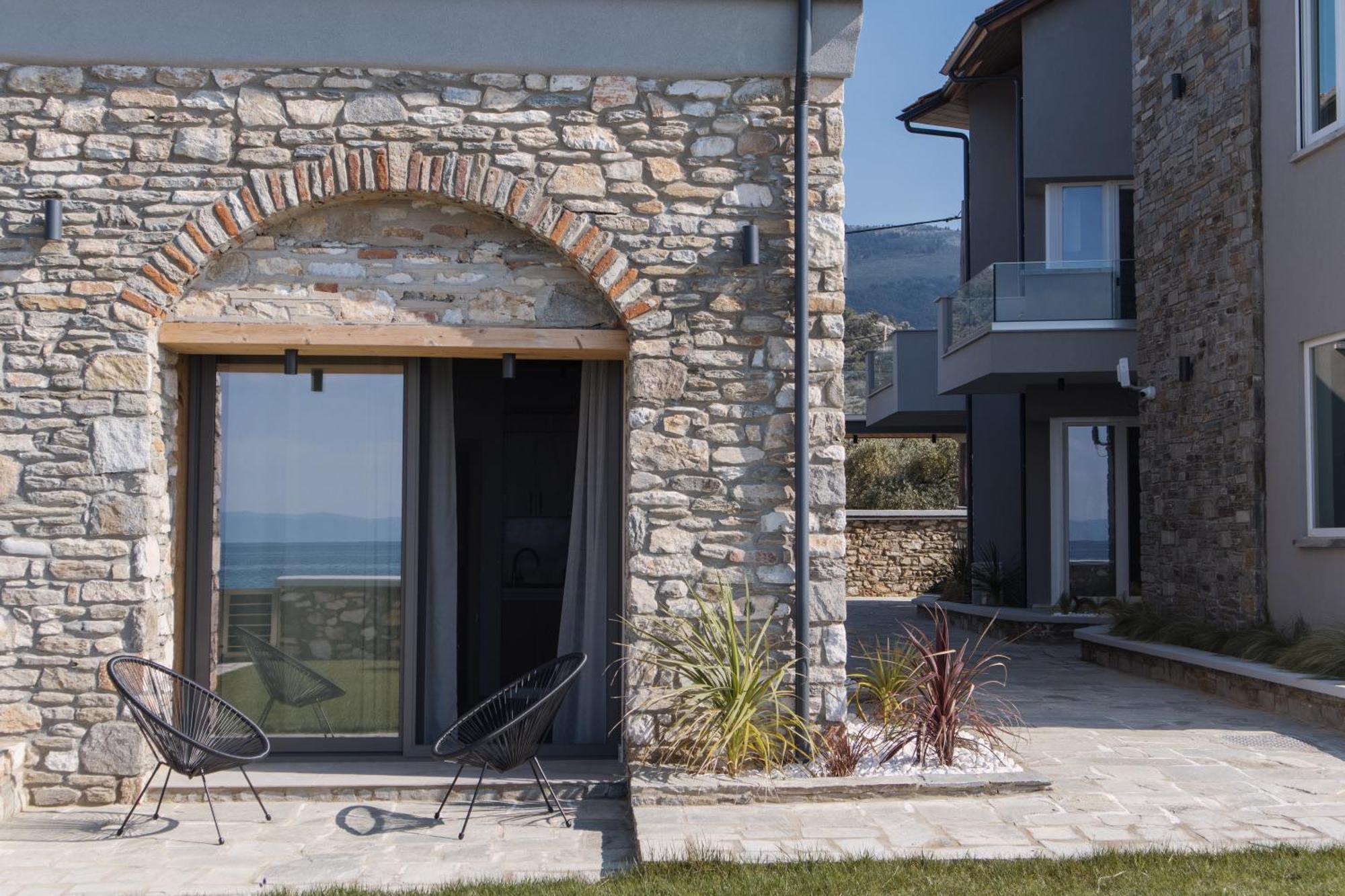 Olive & Sea Luxury Suites Skala Sotiros Esterno foto