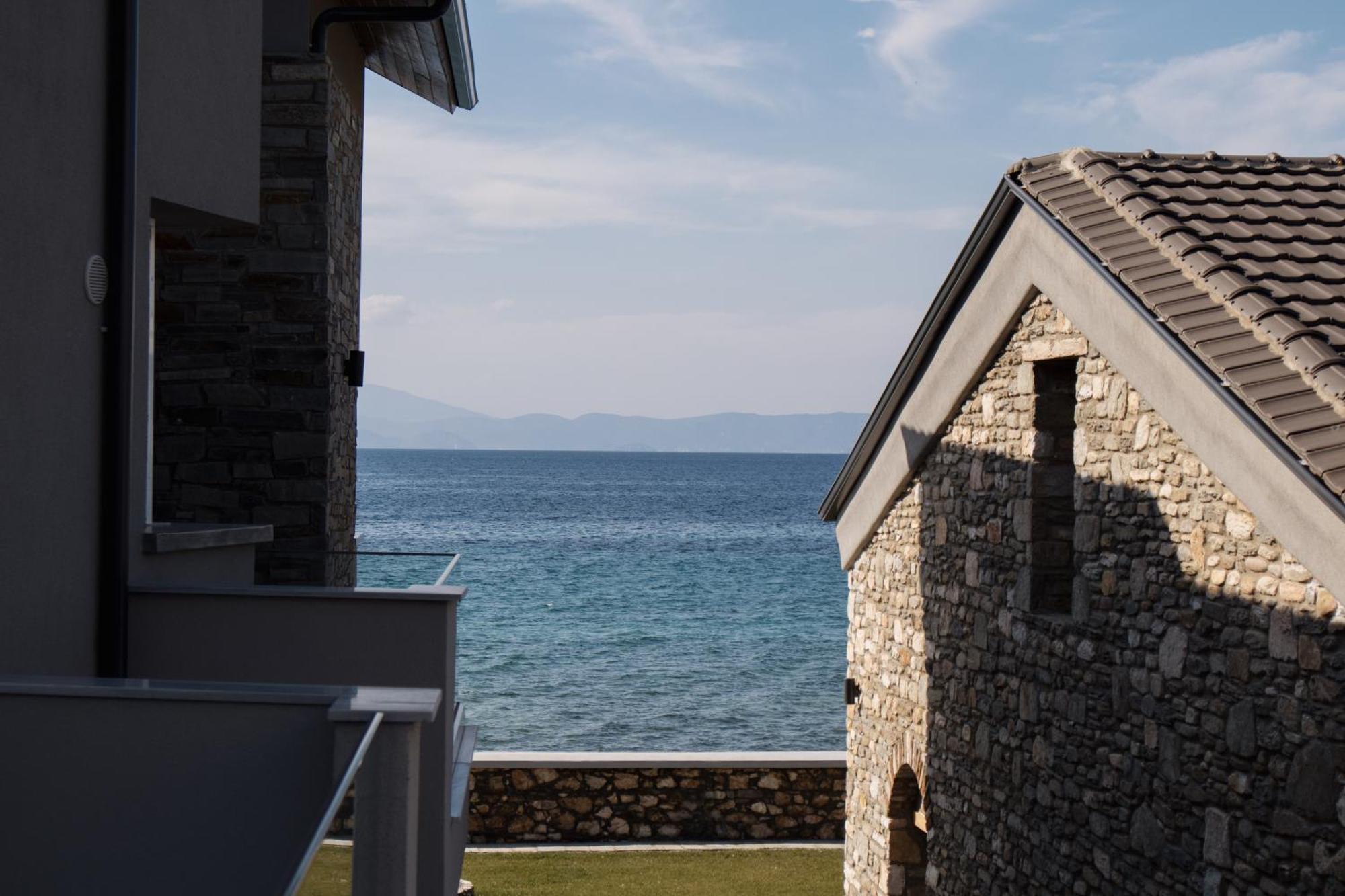 Olive & Sea Luxury Suites Skala Sotiros Esterno foto