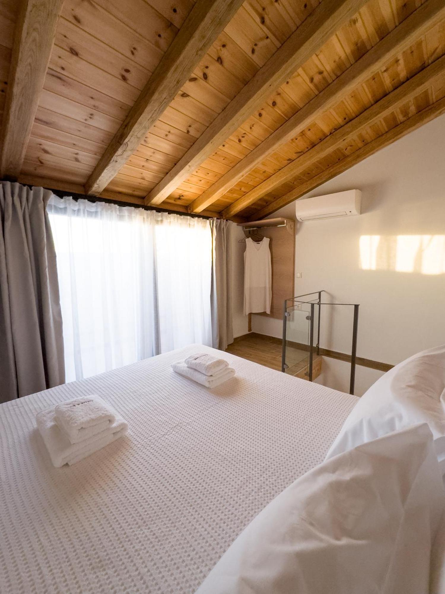 Olive & Sea Luxury Suites Skala Sotiros Esterno foto